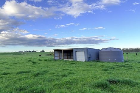 Photo of property in 38 Whitneys Road, Waimate, 7978
