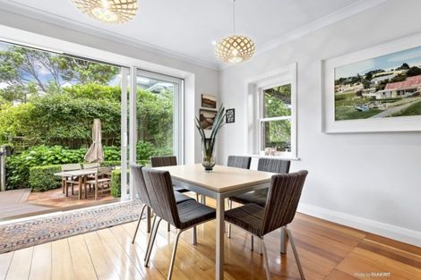 Photo of property in 10 Plunket Street, Kelburn, Wellington, 6012