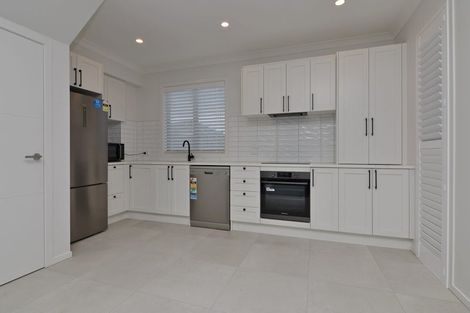 Photo of property in 44b Pine Avenue, Upper Hutt Central, Upper Hutt, 5018