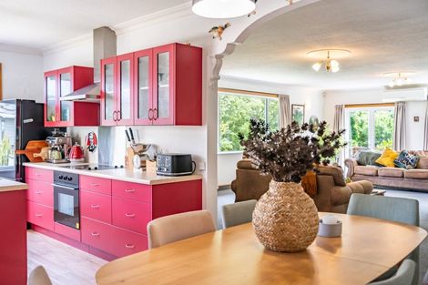 Photo of property in 17 Black Beech Street, Birchville, Upper Hutt, 5018