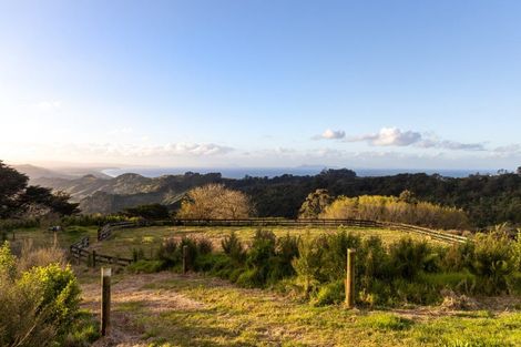 Photo of property in 140e Rodney Road, Whangateau, 0985