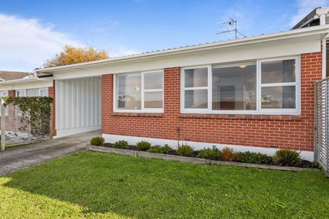 Photo of property in 2/3 Stanley Avenue, Milford, Auckland, 0620