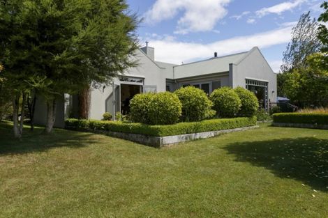 Photo of property in 11 Glen Mohr, Acacia Bay, Taupo, 3385
