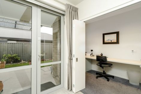 Photo of property in 2 Quail Close, Alexandra, 9320