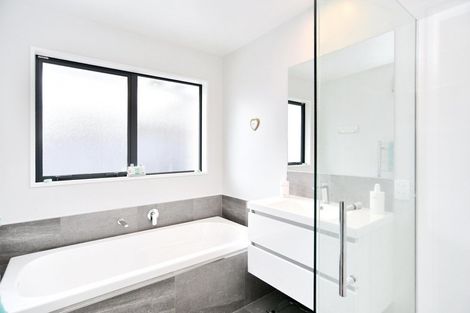 Photo of property in 20 Tara Crescent, Woodend, 7610