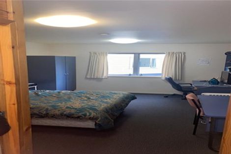 Photo of property in Basin Reserve Complex, 21/4 Sussex Street, Mount Cook, Wellington, 6021