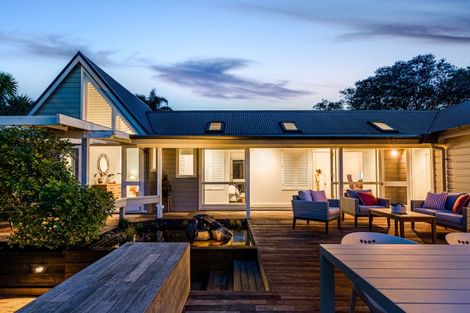 Photo of property in 12 Wairere Road, Torbay, Auckland, 0630