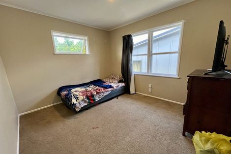 Photo of property in 35 Addington Avenue, Manurewa, Auckland, 2102