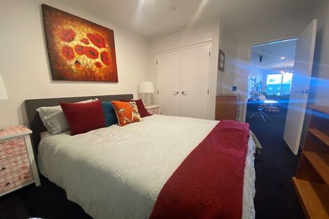 Photo of property in Stadium Garden Flats, 319/107 Thorndon Quay, Pipitea, Wellington, 6011