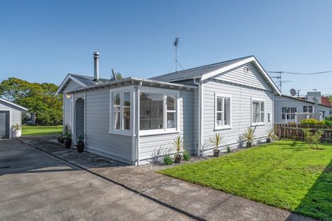 Photo of property in 2 Wakelin Street, Carterton, 5713