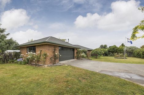 Photo of property in 42 Brandon Hall Road, Bulls, 4894