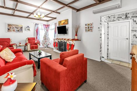 Photo of property in 13 Chaytor Street, Te Puke, 3119