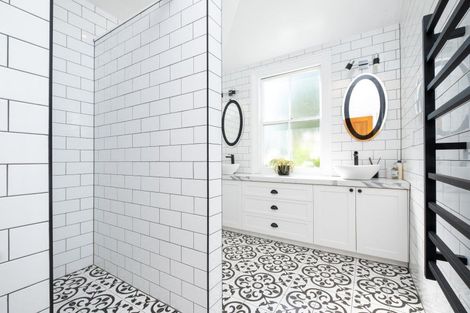 Photo of property in 2 Kaweka Place, Havelock North, 4130