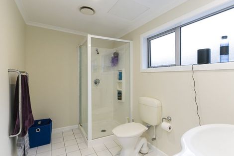 Photo of property in 3/27 The Rigi, Northland, Wellington, 6012