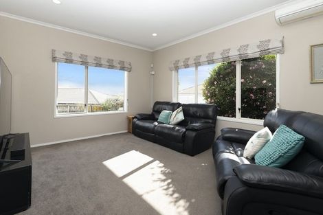 Photo of property in 2/16 Woodgers Way, Somerville, Auckland, 2014