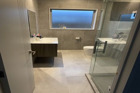 Photo of property in 13 Walter Ruddock Avenue, Kumeu, 0810