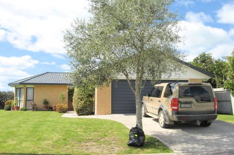 Photo of property in 5 Andalusian Place, Papamoa Beach, Papamoa, 3118