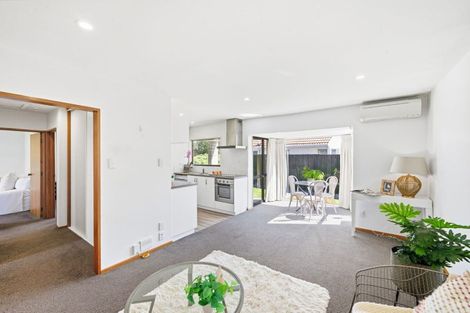 Photo of property in 5/4 Broadbent Street, Riccarton, Christchurch, 8041