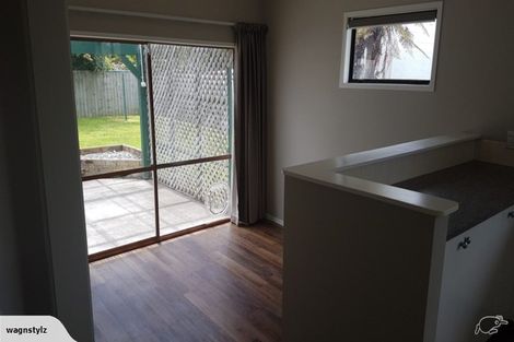 Photo of property in 43 Ngatai Road, Otumoetai, Tauranga, 3110