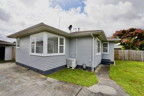 Photo of property in 6 Sutherland Crescent, Westbrook, Palmerston North, 4412