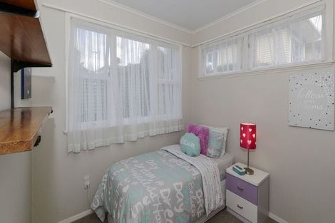 Photo of property in 19 Blease Street, New Lynn, Auckland, 0600