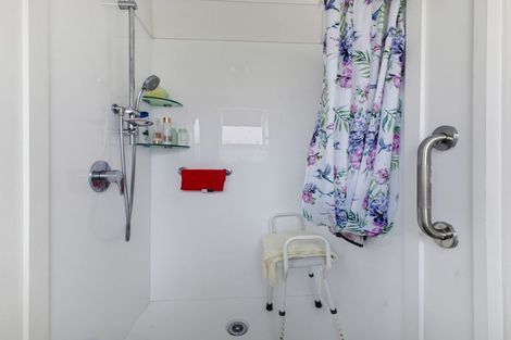 Photo of property in 84 Broadway, Stratford, 4332