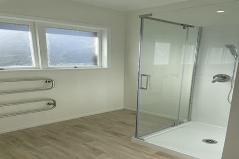 Photo of property in 56 Beechdale Crescent, Pakuranga Heights, Auckland, 2010