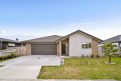 Photo of property in 22 Lamborn Drive, Papakura, 2110