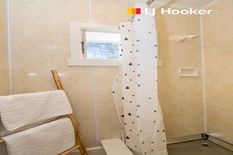 Photo of property in 32 Scotland Terrace, Green Island, Dunedin, 9018