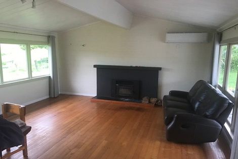 Photo of property in 569 Shoemaker Road, Waipu, 0582