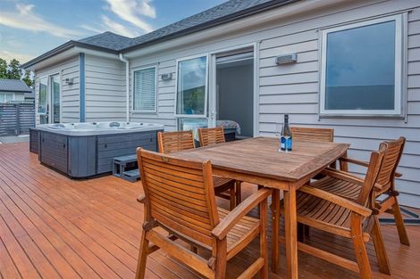 Photo of property in 20c Duke Street, Riverhead, 0820