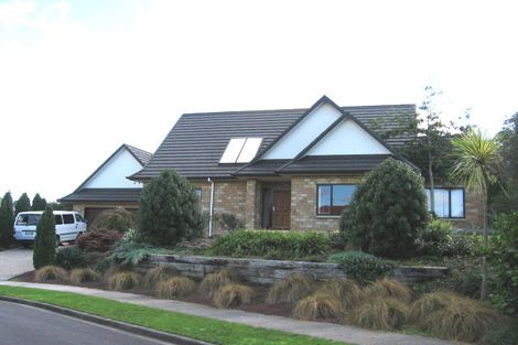 Photo of property in 15 Sandalwood Place, Somerville, Auckland, 2014