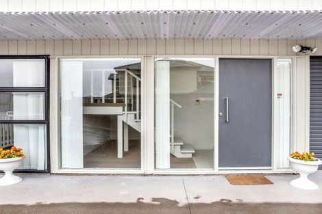 Photo of property in 247a Hill Road, The Gardens, Auckland, 2105