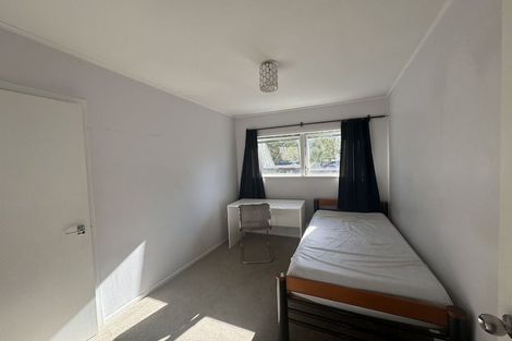 Photo of property in 26 Lyford Crescent, Sunnynook, Auckland, 0620