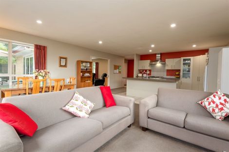 Photo of property in 132 Rothesay Road, Parklands, Christchurch, 8083