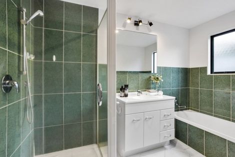 Photo of property in 1/8 Aotearoa Terrace, Murrays Bay, Auckland, 0630