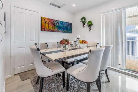 Photo of property in 8 Julian Place, Otara, Auckland, 2023