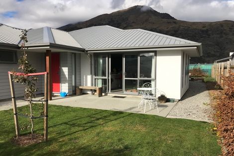Photo of property in 8 Cheltenham Road, Lower Shotover, Queenstown, 9304