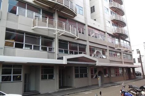 Photo of property in City Lodge Apartments, 401/115 Vivian Street, Te Aro, Wellington, 6011