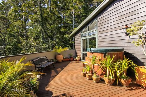 Photo of property in 35 Tanekaha Road, Titirangi, Auckland, 0604