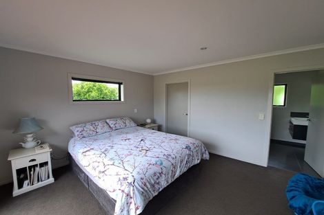 Photo of property in 119 Henwood Road, Paraite, New Plymouth, 4372