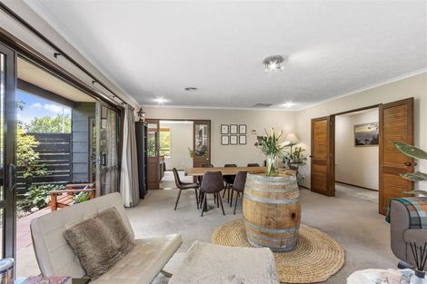 Photo of property in 15 Crosdale Place, Burnside, Christchurch, 8042