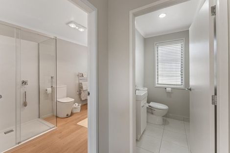 Photo of property in 12 Mcgregor Place, Paraparaumu, 5032