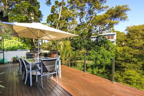 Photo of property in 35 Tanekaha Road, Titirangi, Auckland, 0604
