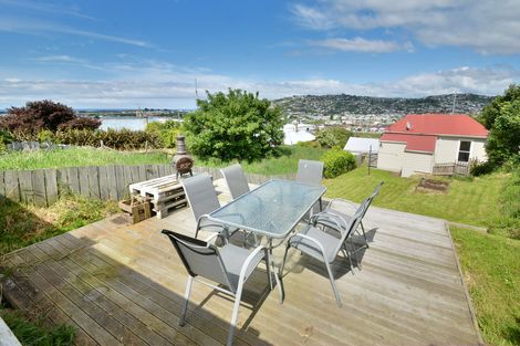 Photo of property in 62 South Road, The Glen, Dunedin, 9011