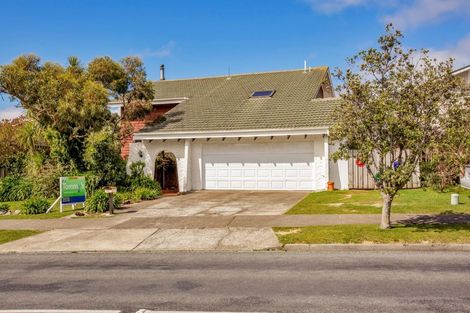 Photo of property in 35 Discovery Drive, Whitby, Porirua, 5024