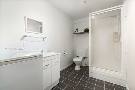 Photo of property in 9 Berne Place, Birkenhead, Auckland, 0626