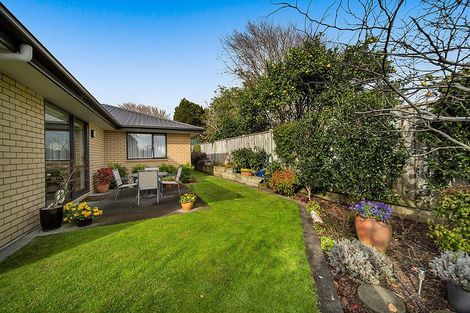 Photo of property in 156a Mangorei Road, Merrilands, New Plymouth, 4312