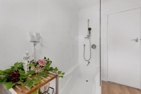 Photo of property in 1/14 Totara Street, Trentham, Upper Hutt, 5018