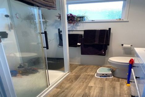 Photo of property in 1/12 Gladys Avenue, Glenfield, Auckland, 0629